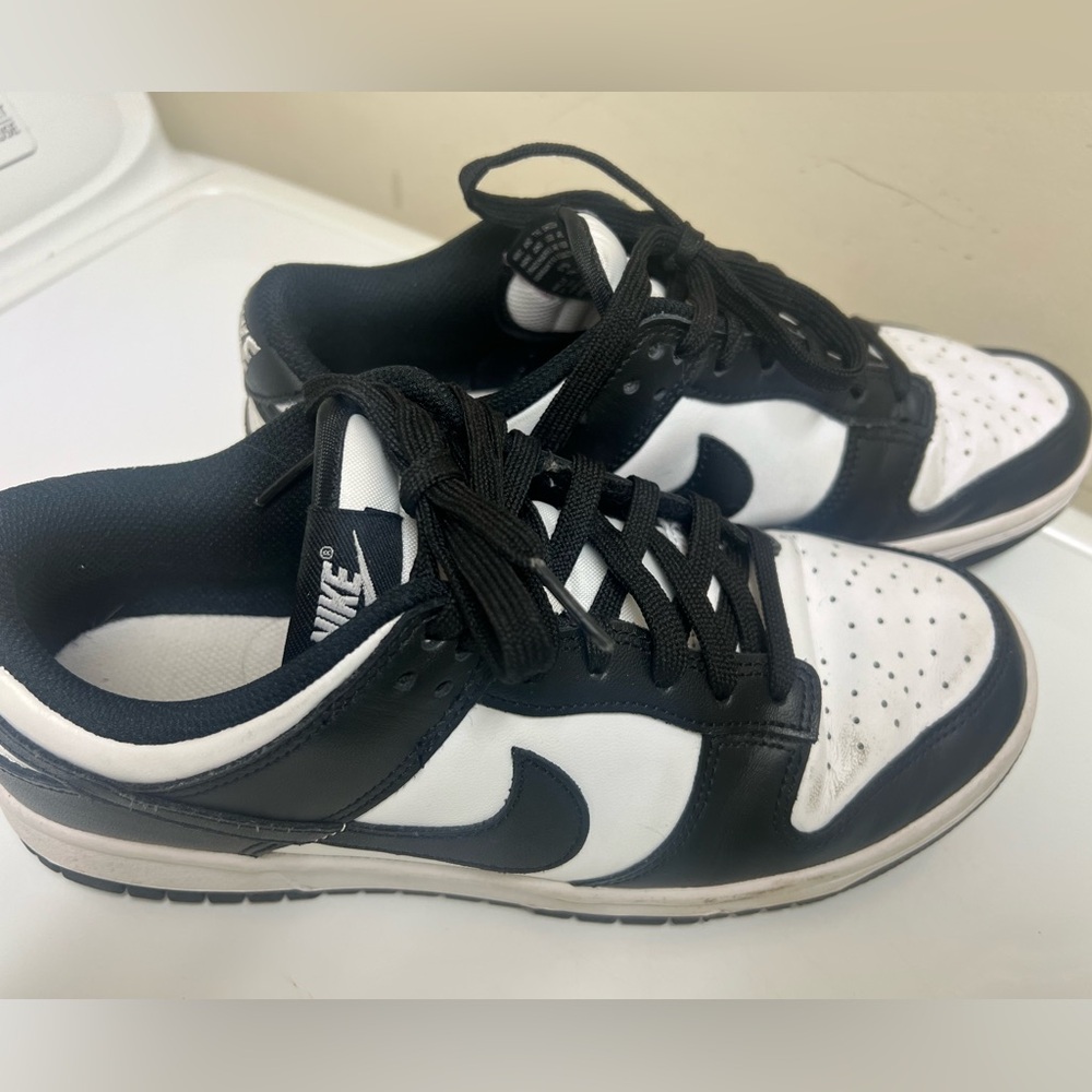 Nike Panda Dunks